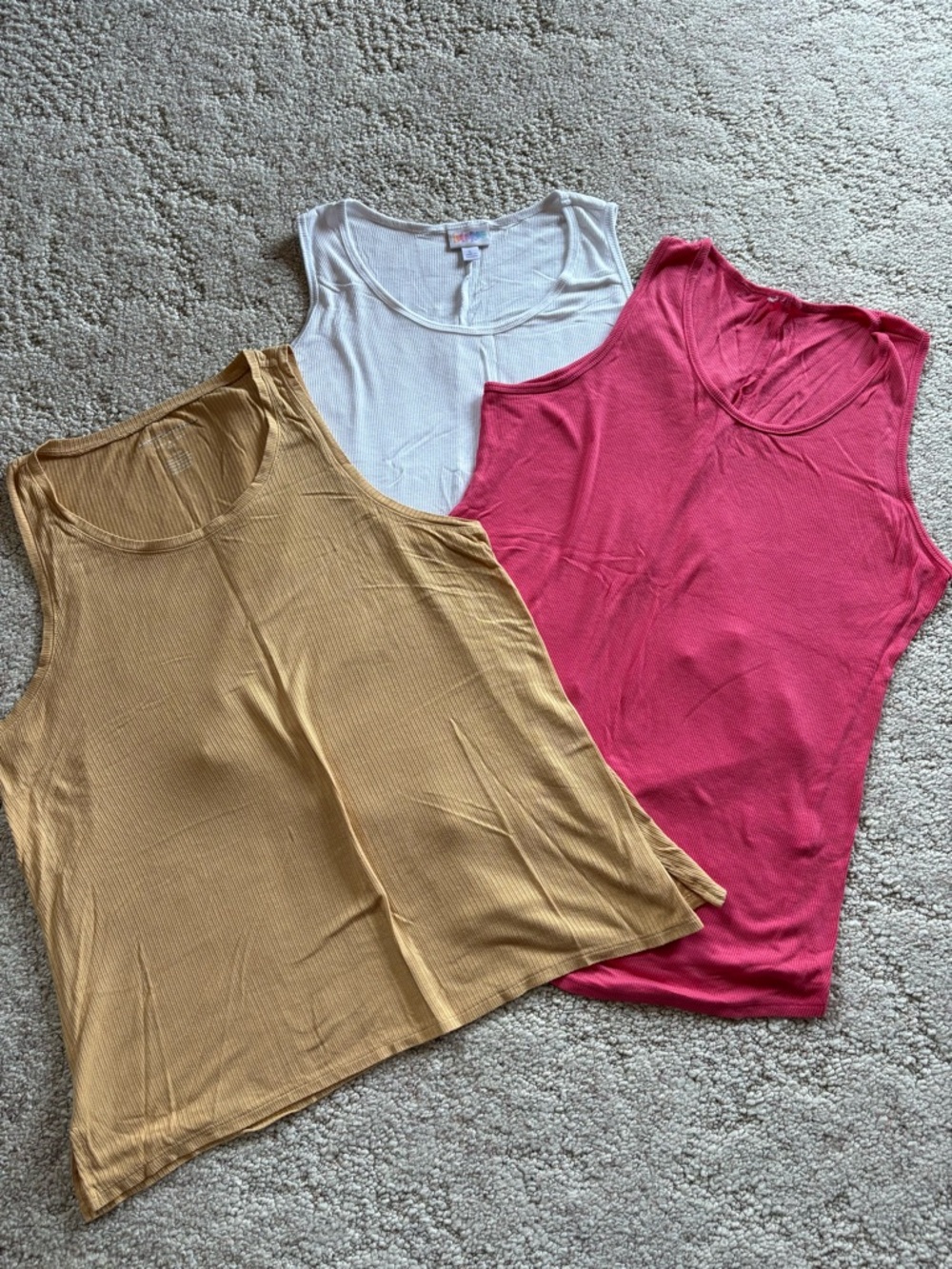 Women’s Set Of Three Ribbed Tank Tops